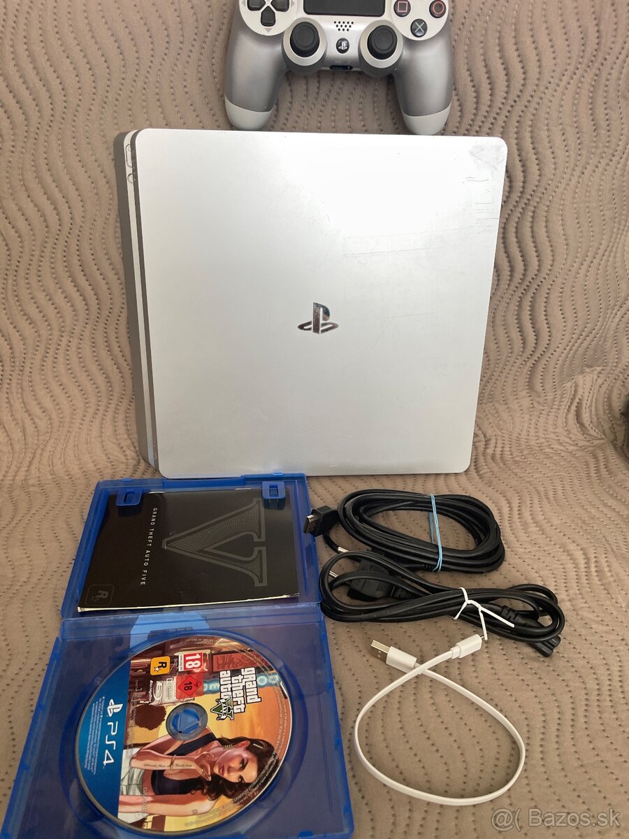 Sony PlayStation 4 Slim 500GB - 2