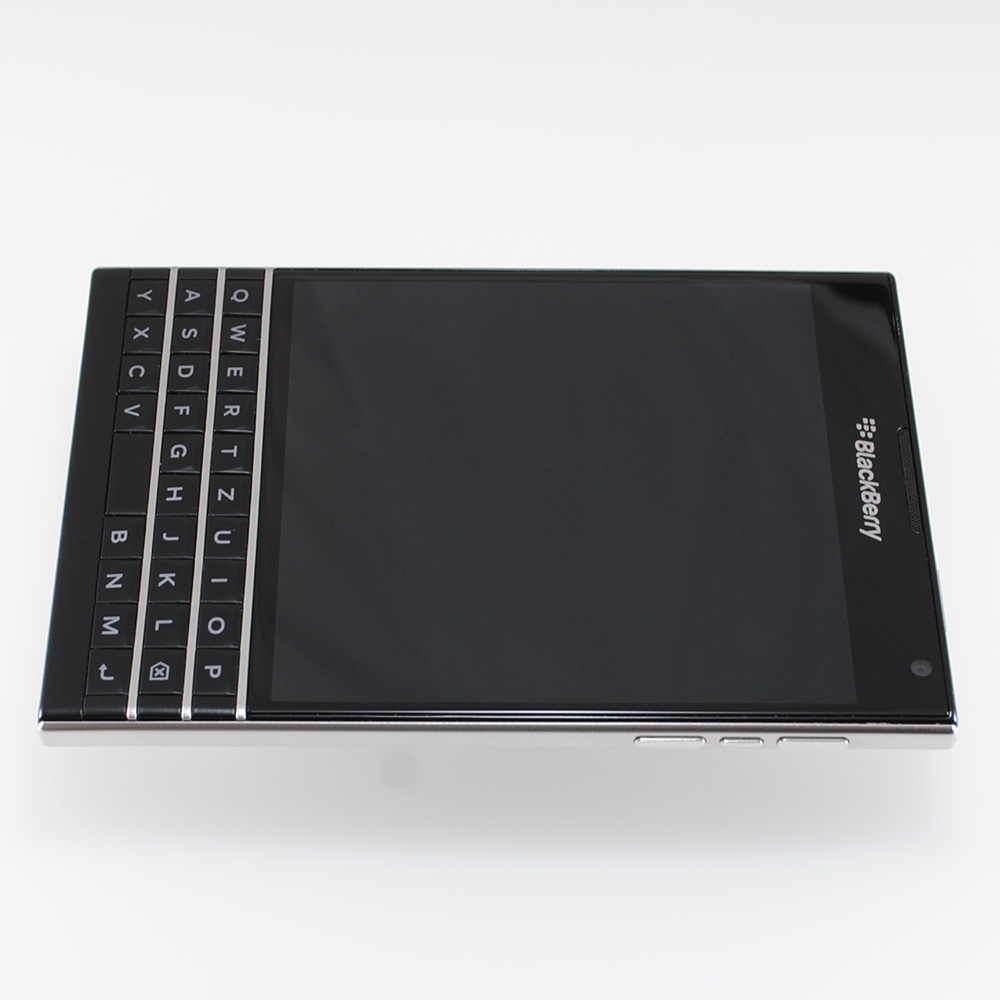 BlackBerry Passport - 2