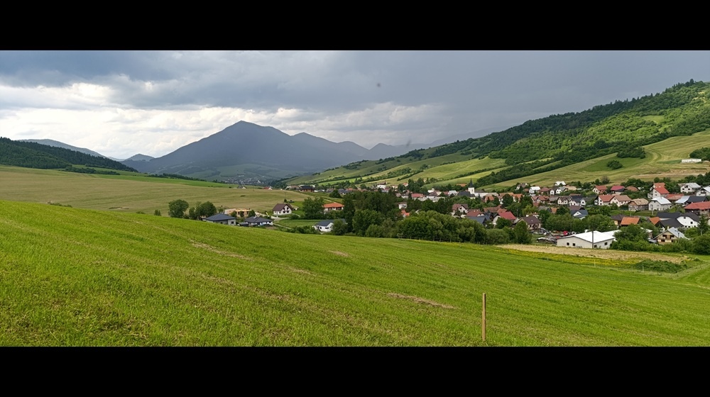 Na predaj pozemok v tichej lokalite obce Žaškov - 2
