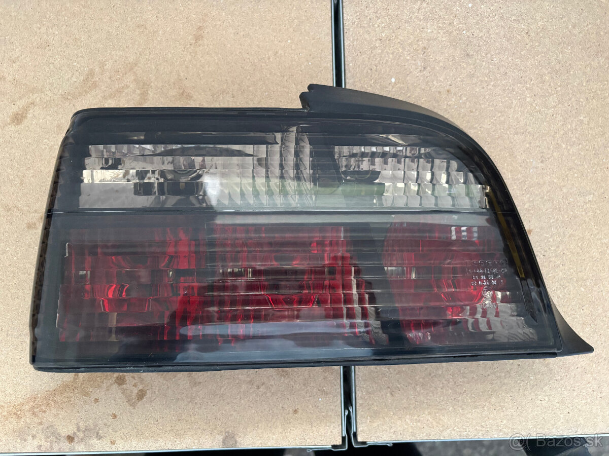 BMW E36 coupe/cabrio zadné svetlá DEPO - 2