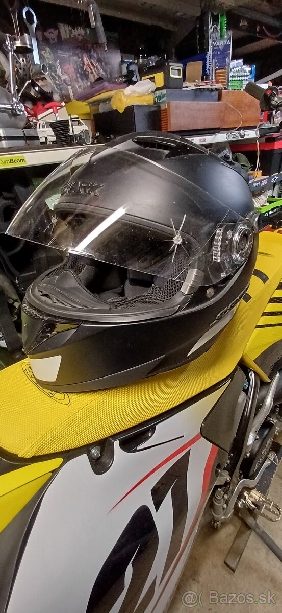 Prilba SHARK 9000 - 2