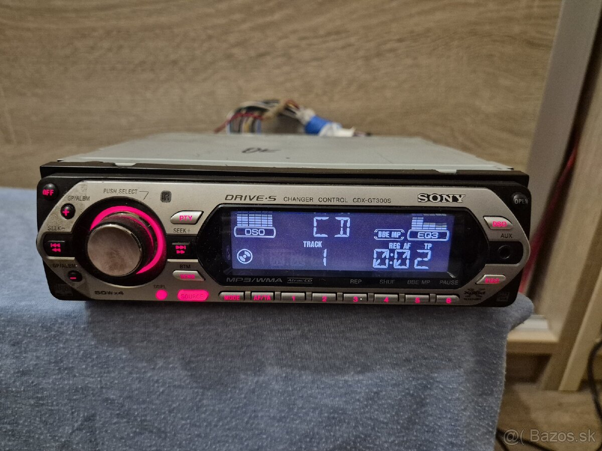 SONY CDX-GT300S - 2