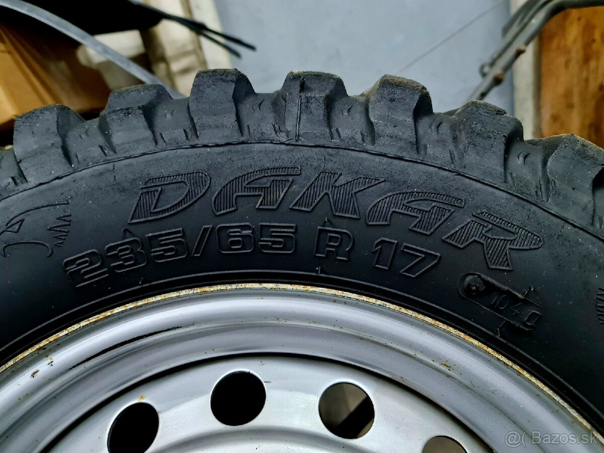 Predam kolesá na Hilux 139,7