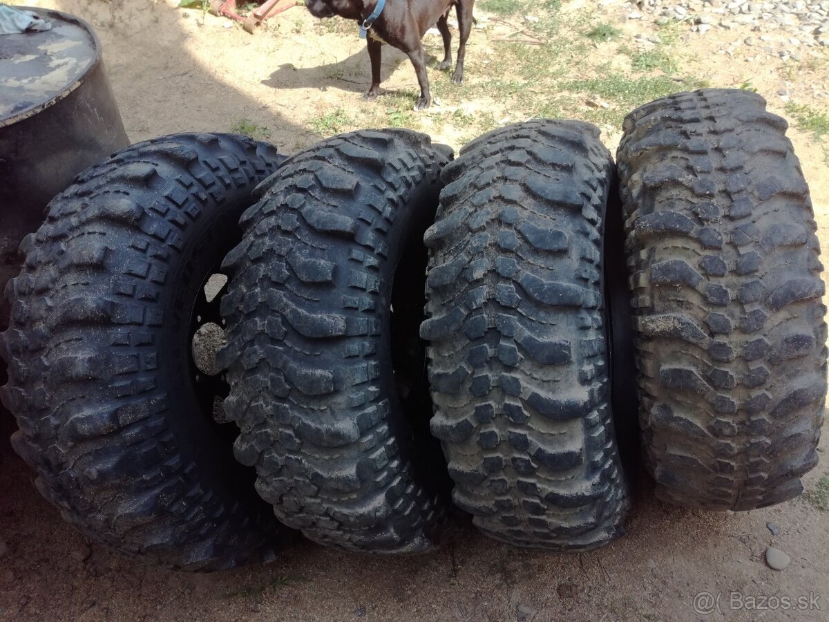 Nissan patrol 35x11,50R15