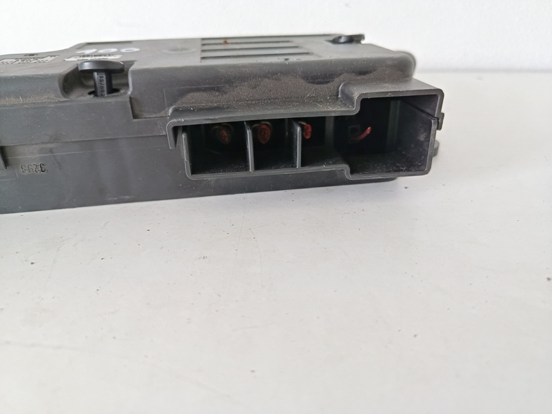 RJ poistkova skrinka passat CC 3c0937548 100€ - 2