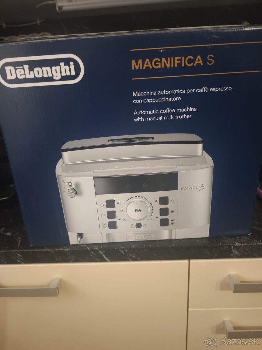 Kávovar delonghi - 2