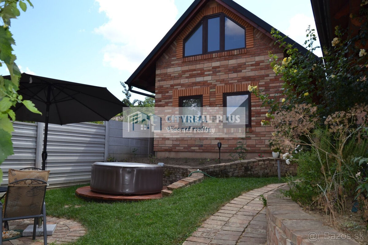 Na predaj krásny objekt so šiestimi chatkami Podhájska - 2