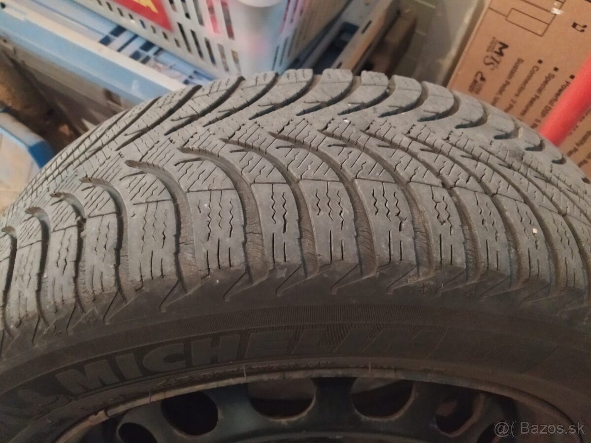 Zimné pneumatiky na plechových diskoch 205/55/r16 - 2