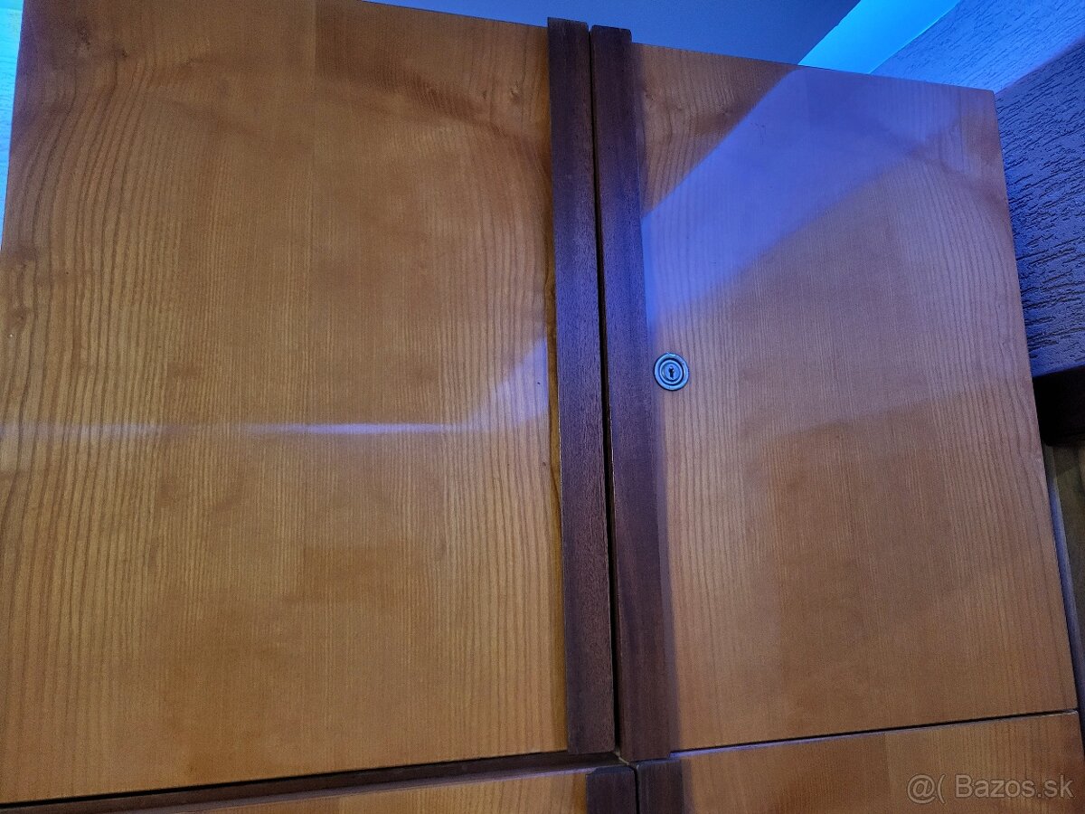 Predám skriňu s nadstavbou - 2