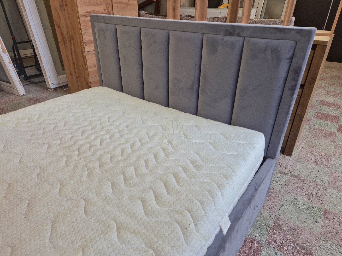 Čalúnená postel - 2