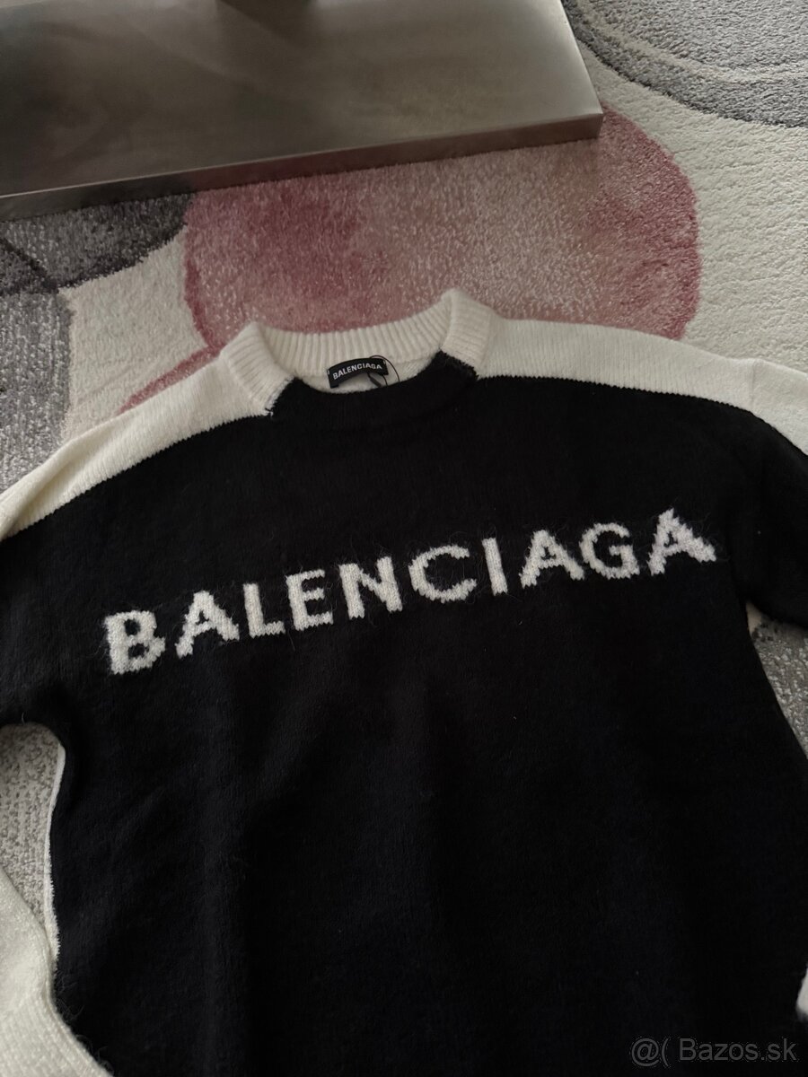 sveter Balenciaga - 2