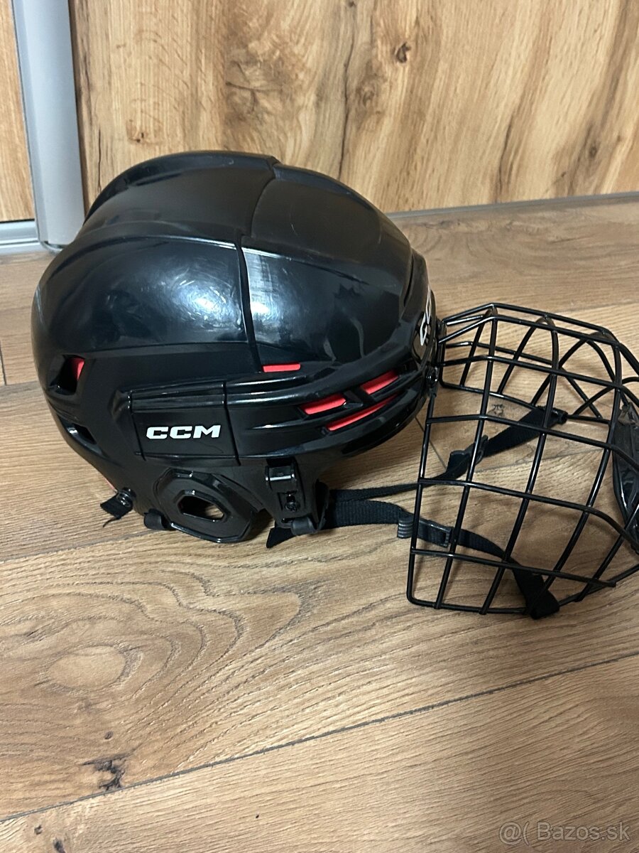 CCM, Hokejová prilba veľkosť S - 2
