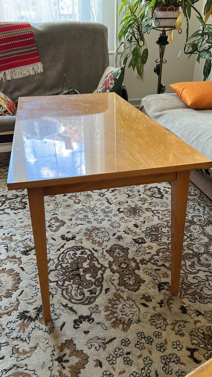 Obývačkových stolík - 2