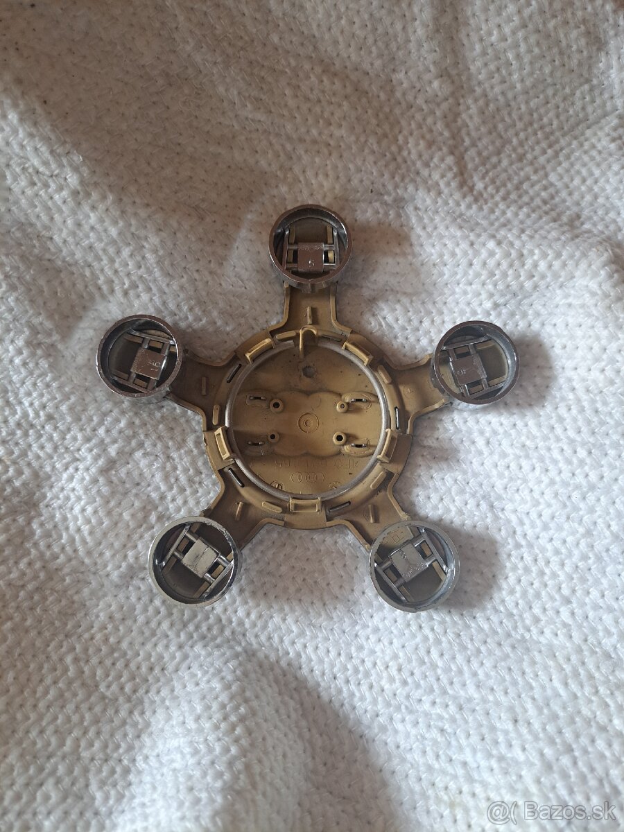 Stredová krytka disku Audi - 2