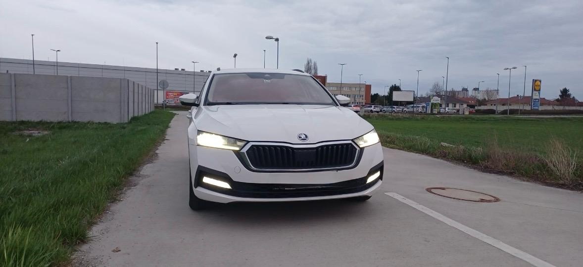 Predam Škoda Octavia 4 IV 2022 kupena SR - 2