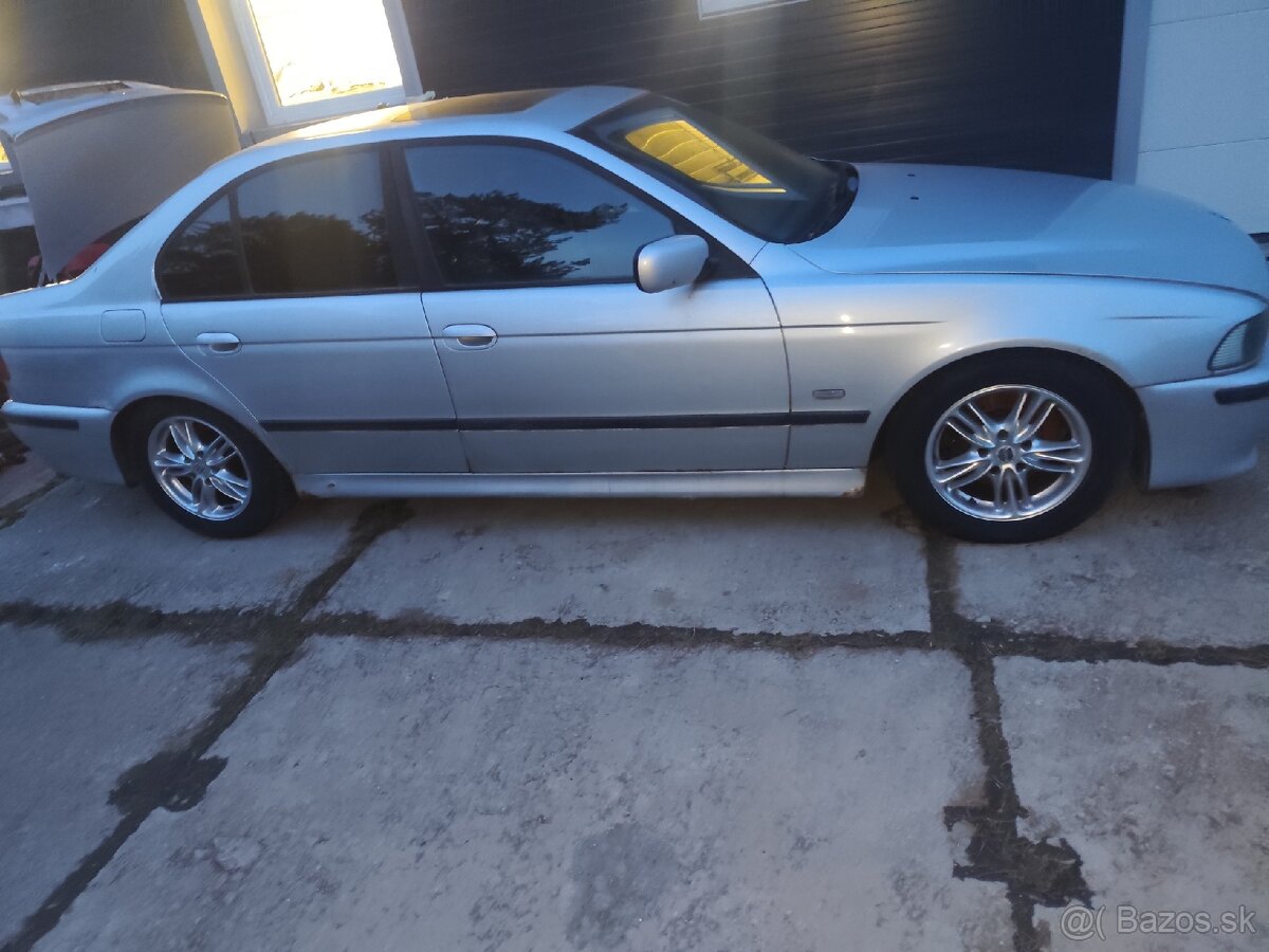 E39 530d 135kw automat - 2