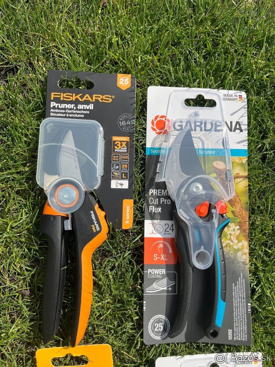 Zahradné nožnice Fiskars & Gardena - 2