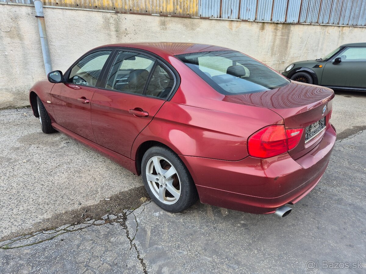 Rozpredam BMW E90 LCI 320 XD - 2