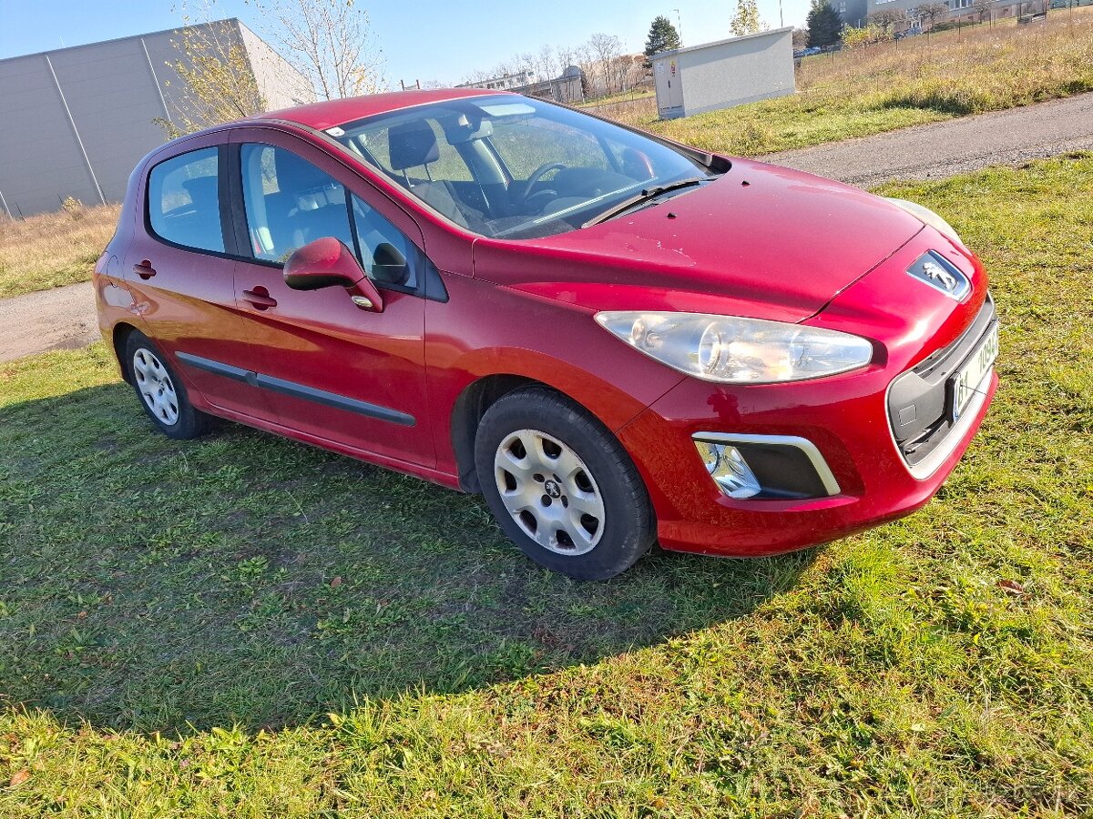 Peugeot 308 1.4 16v 72kw Klima Model 2012 - 2