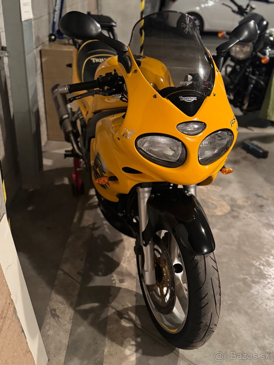 Triumph Sprint RS - 2