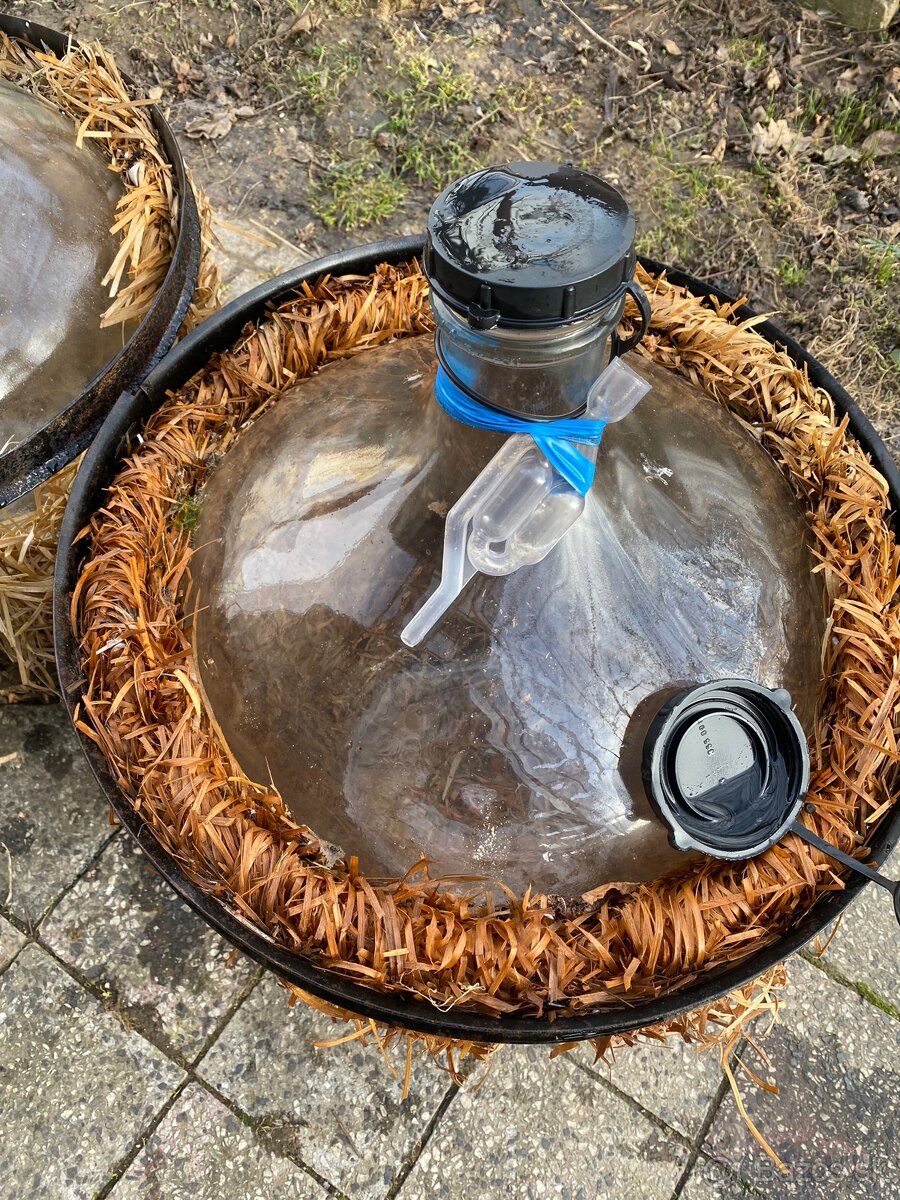 Demižóny na víno - 2