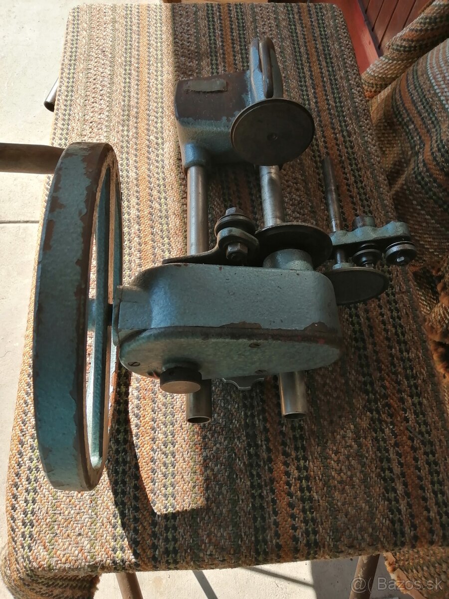 Konzervovací stroj - 2