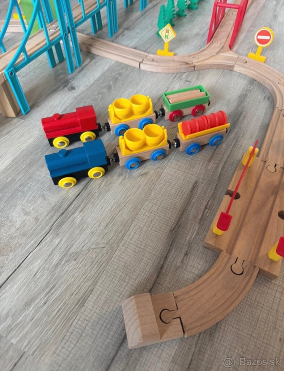 Dreveny vlacik - 2