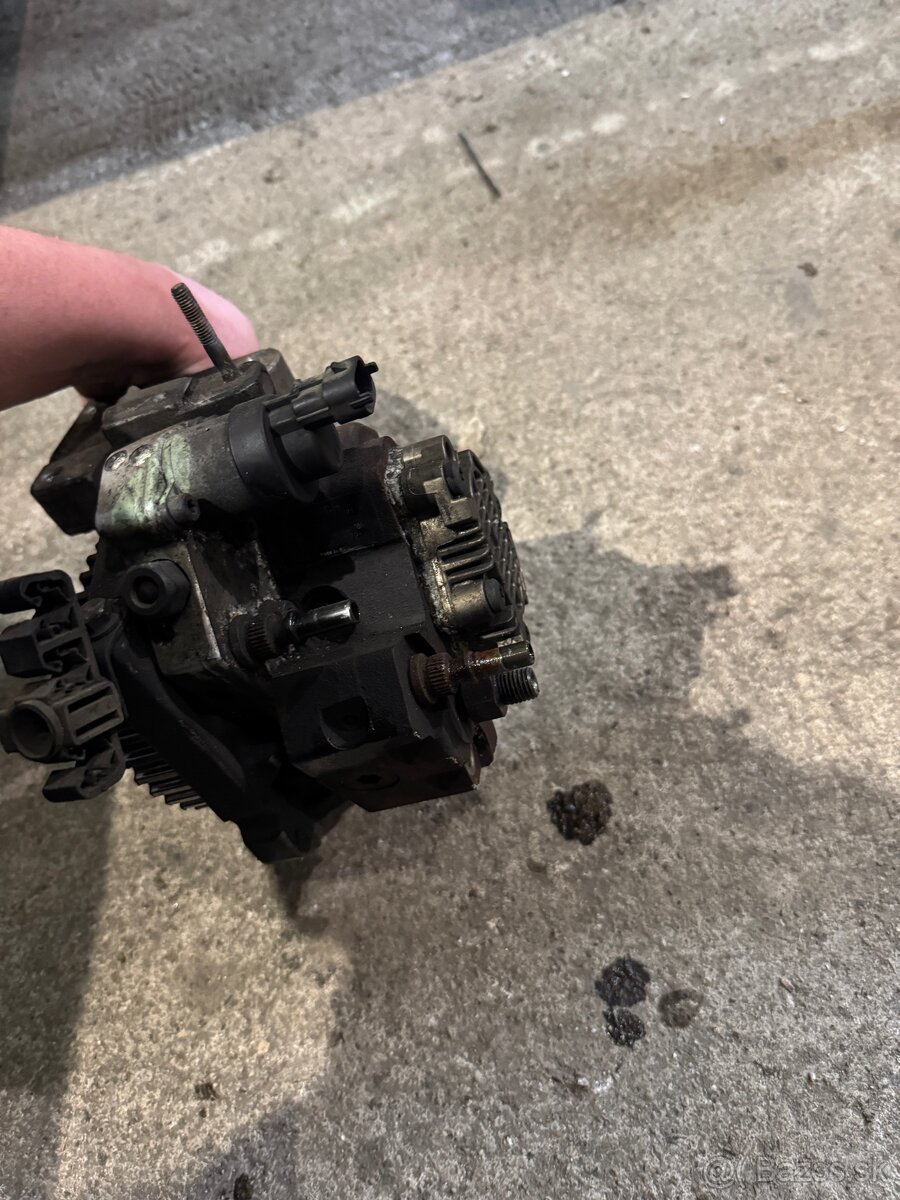 Vstrekovacie čerpadlo 1.9 Renault trafic - 2