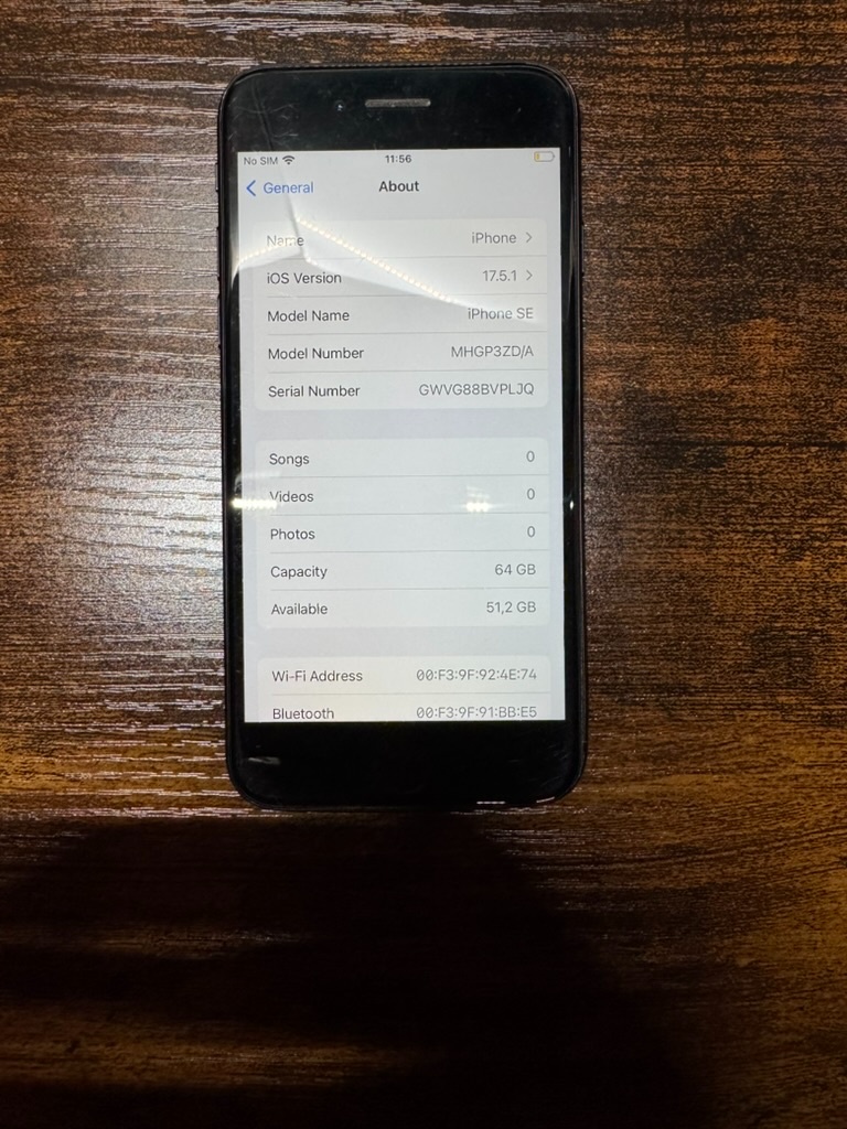 Predám Iphone SE 64gb (2020) - 2