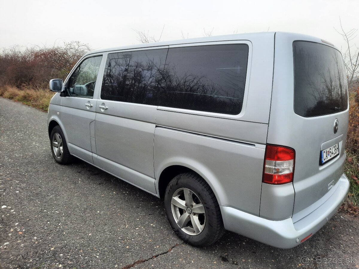 Predam Volkswagen T5 Multivan 4x4 2,5tdi 96kw 6R.7 miestny. - 2