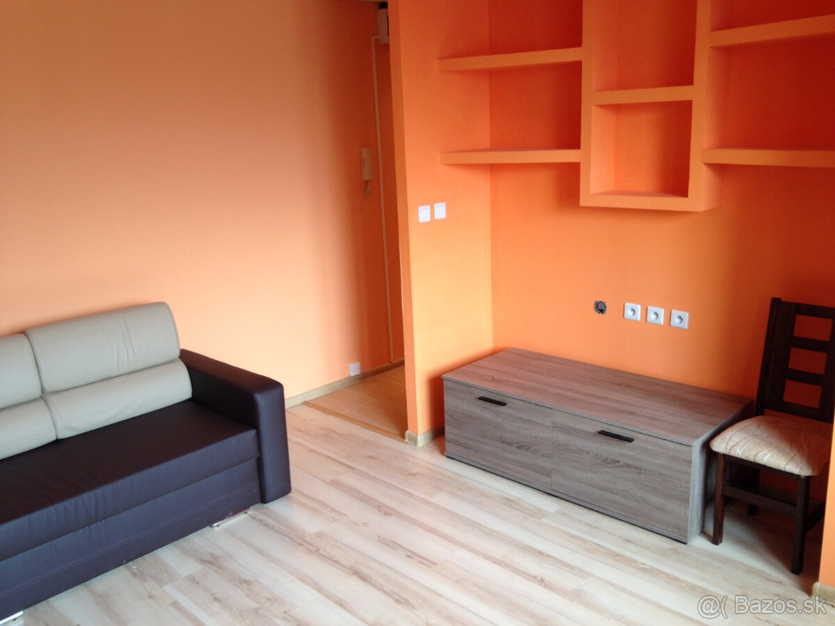 Na predaj 1-izb. byt, pôvodný stav. Terasa, Humenska 19, KE - 2