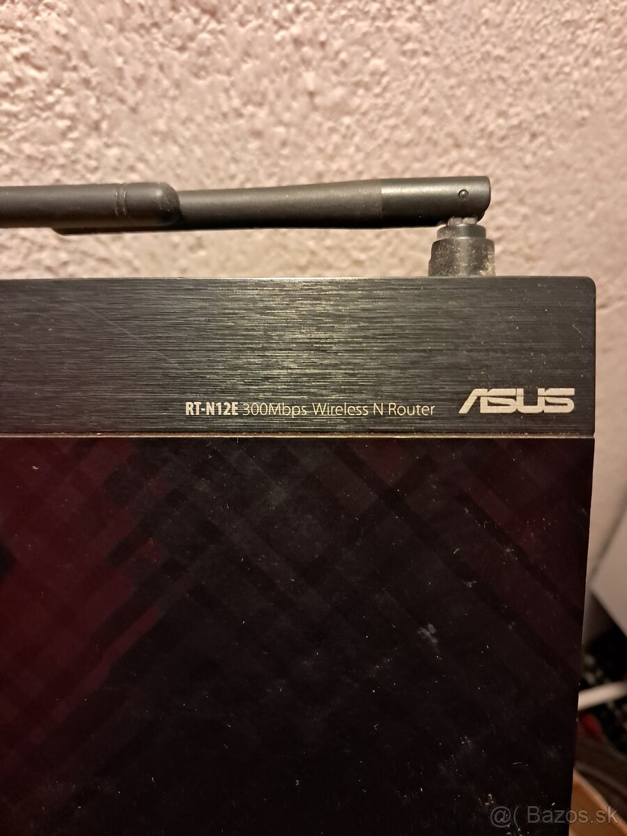 Wi-Fi Router Asus RT-N12e - 2