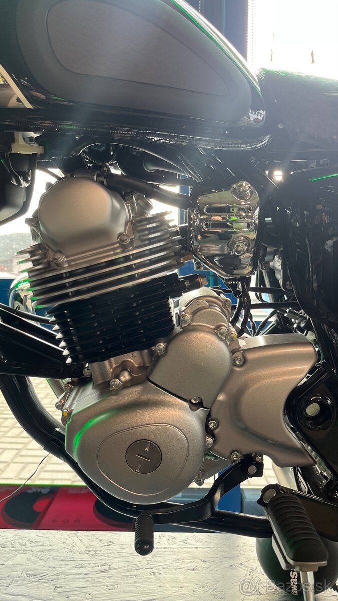 Kawasaki MEGURO S1 Ebony - nová - 2