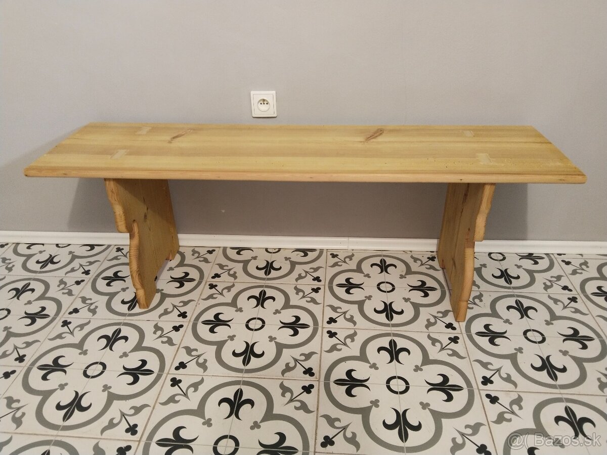 Stará lavice, lavička po renovaci - 2