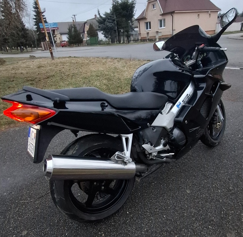 Honda vfr 800fi - 2