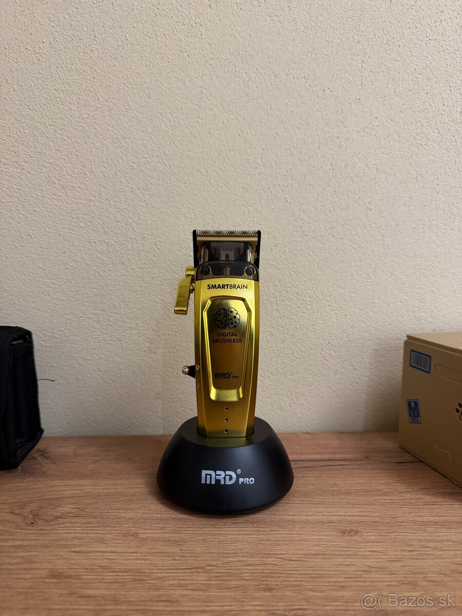 Strojček na vlasy - 2