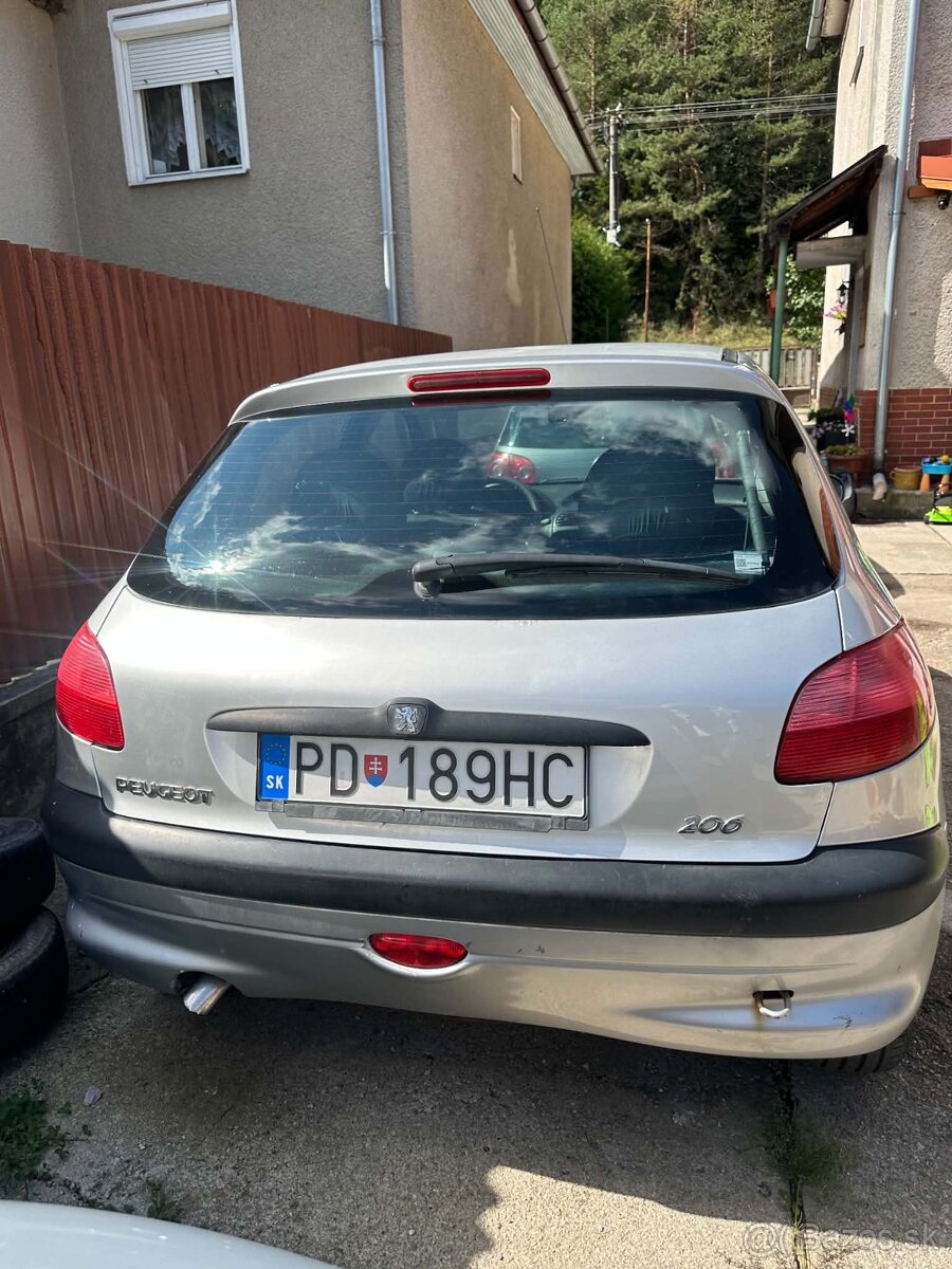 Peugeot 206 1.9 D 51 kW - 2