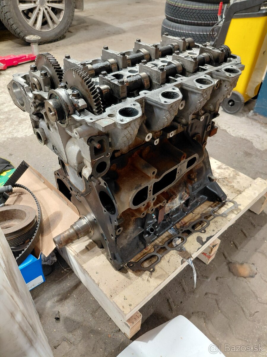 Predám motor l200 2.5 4d56 - 2