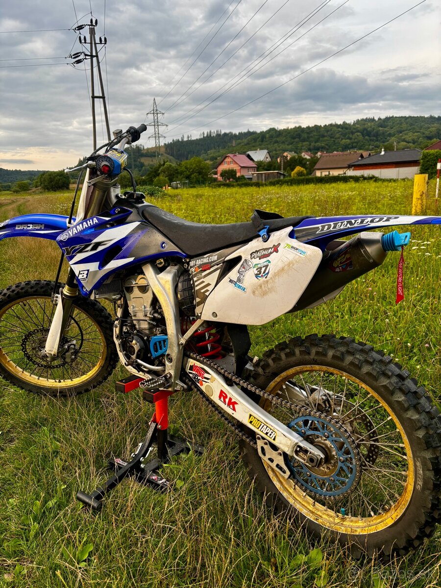 Yamaha yzf250