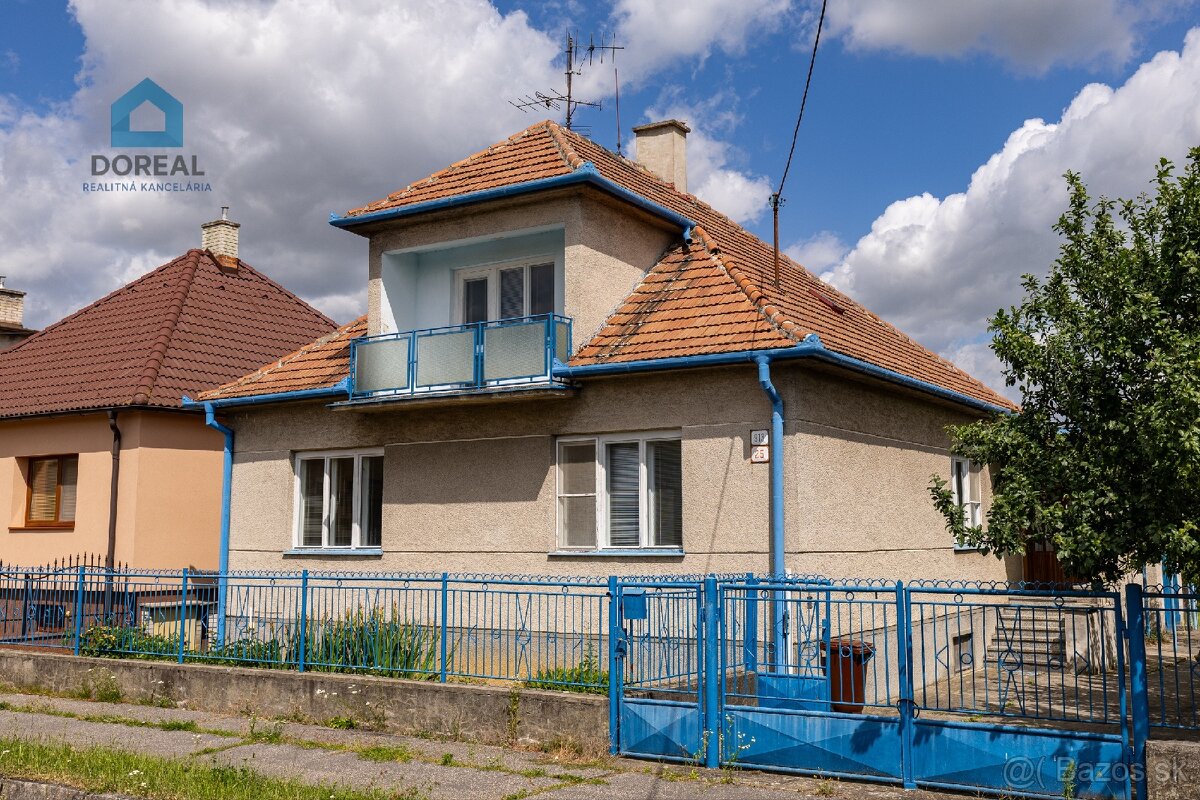 RODINNÝ DOM S POZEMKOM 1506m² • M. Nešpora • Senica - 2