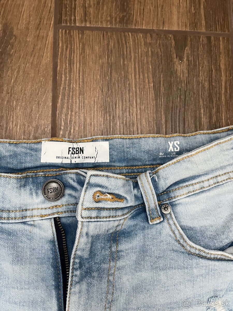 Rifľové kraťasy - 2