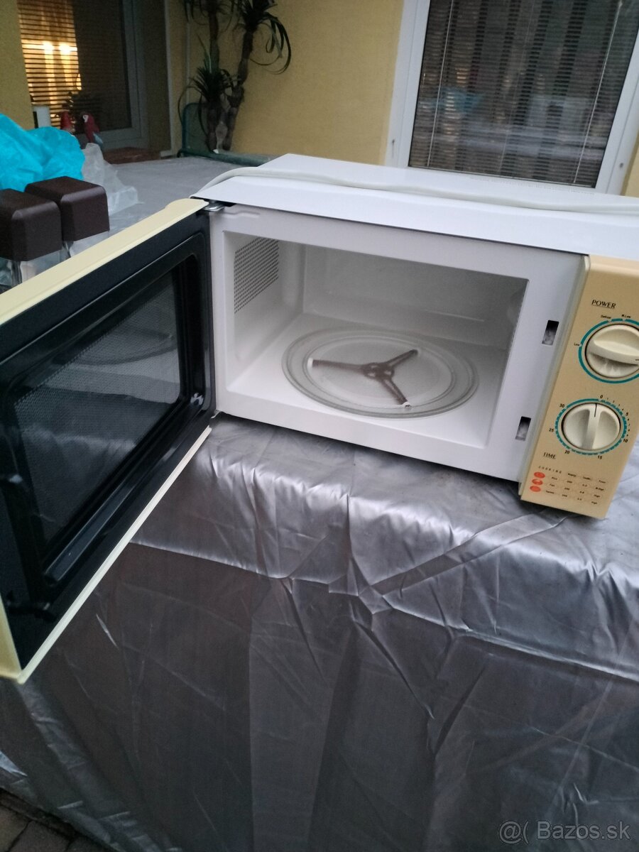 Mikrovlnná rúra - 2