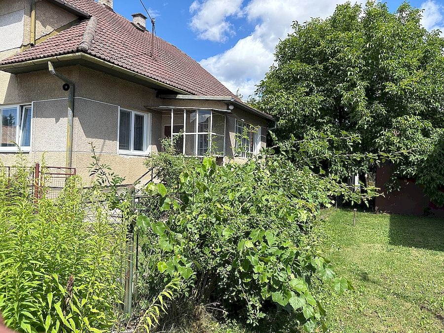 Rodinný dom s pekným pozemkom v Turčianskom Petre - 2