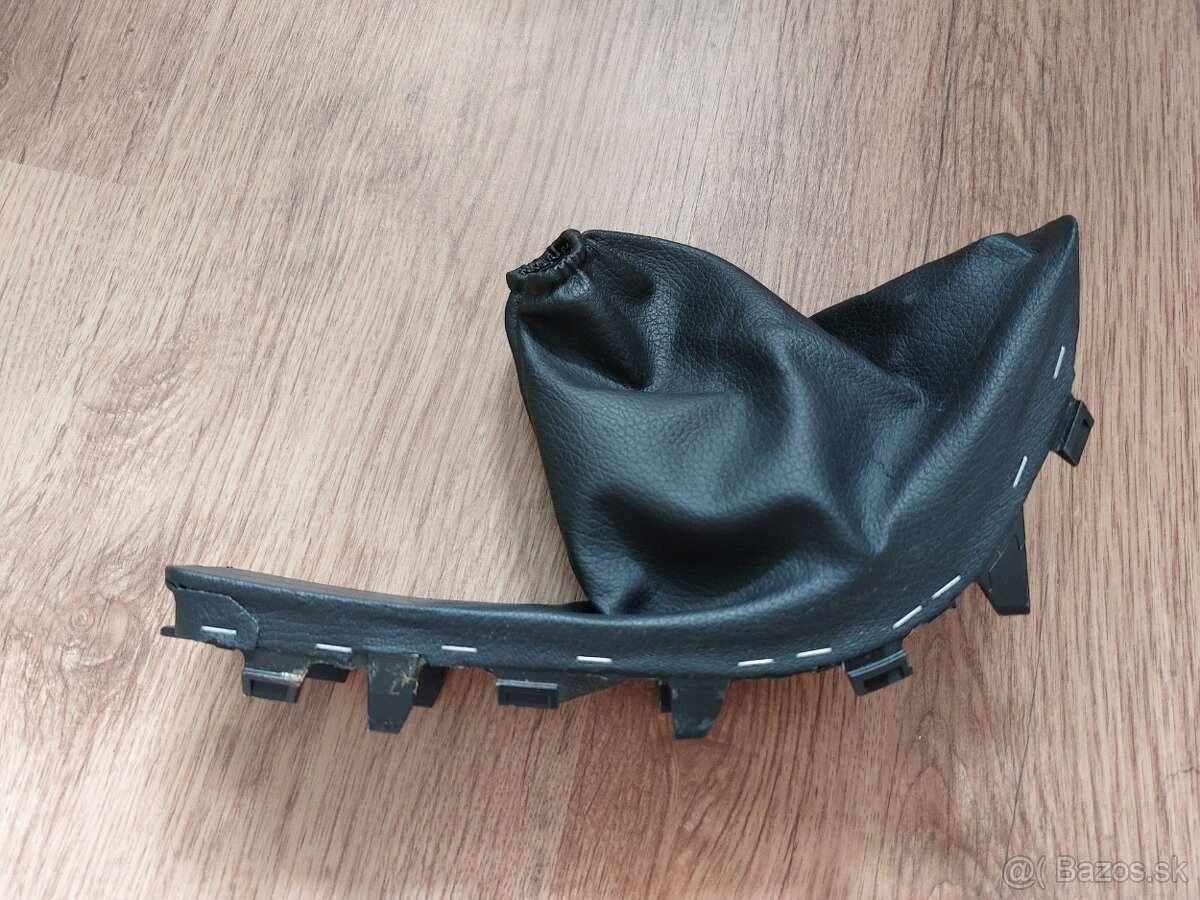 Manžeta (kryt) ručnej brzdy Octavia 3 - 2