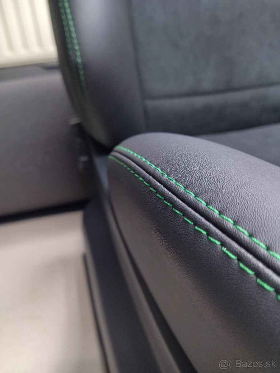 Sedačky Fabia RS - 2