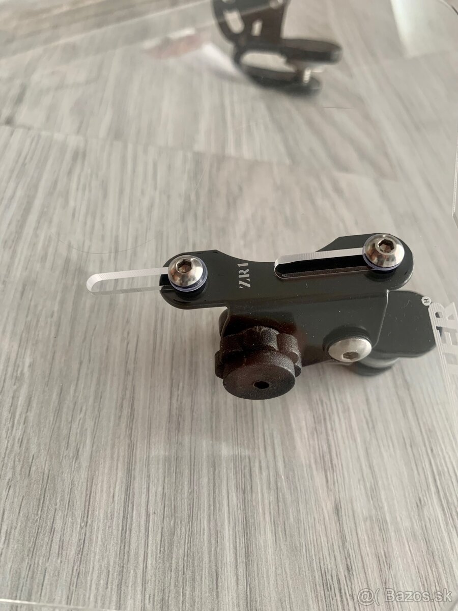 Univerzálny Deflektor ZR1 - 2