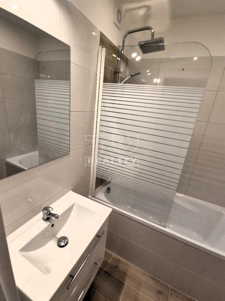 Na predaj: 3-izbový byt po kompletnej rekonštrukcii s... - 2