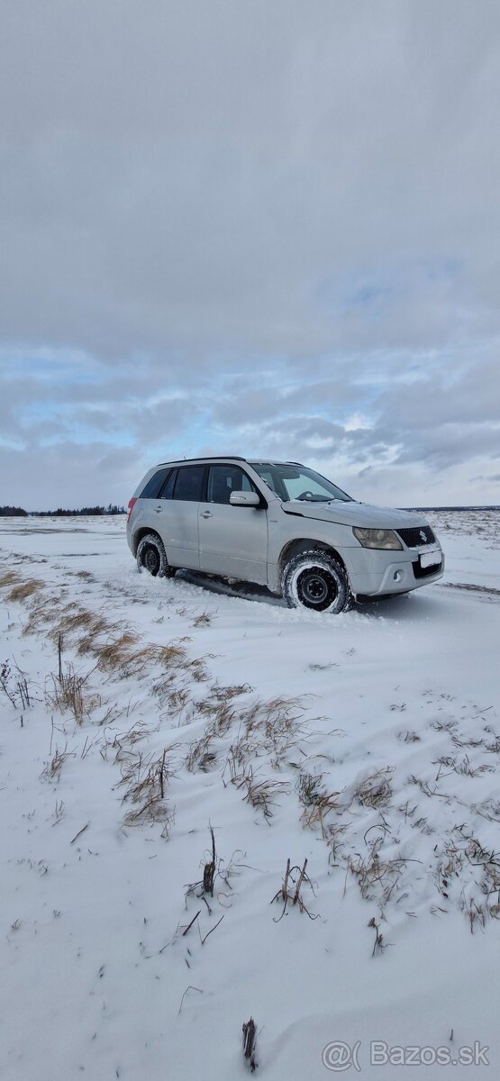 Grand vitara 1.9Ddis 4x4 - 2