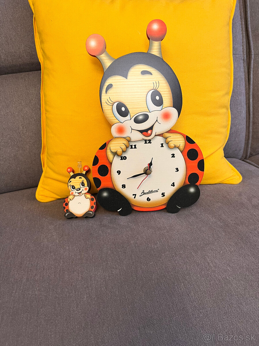 Nástenné hodiny - lienka - 2