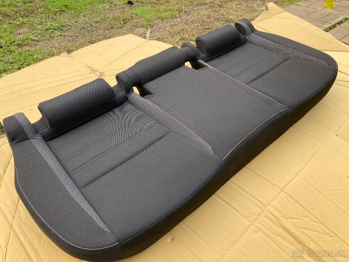 Zadná sedačka na Octavia 3 - 2